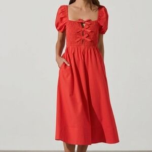 ASTR the Label Bow Detail Smock Bodice Cotton-Linen Dress